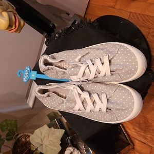 NWT Mad Pow Converse No Tie Sneakers